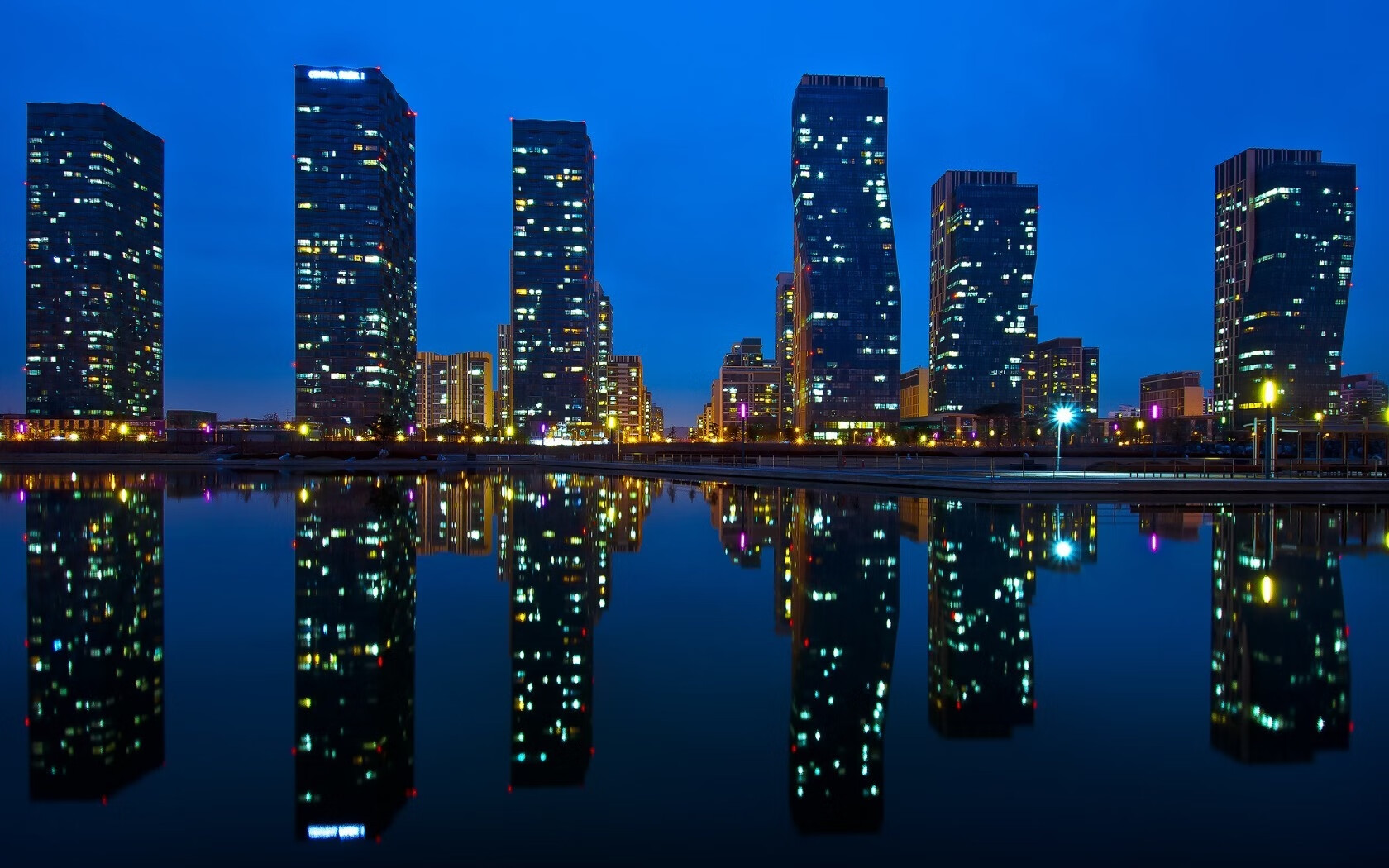 开云体育APP-男子蛙泳美队虽败仍表现可圈可点，美国蛙泳名将视频